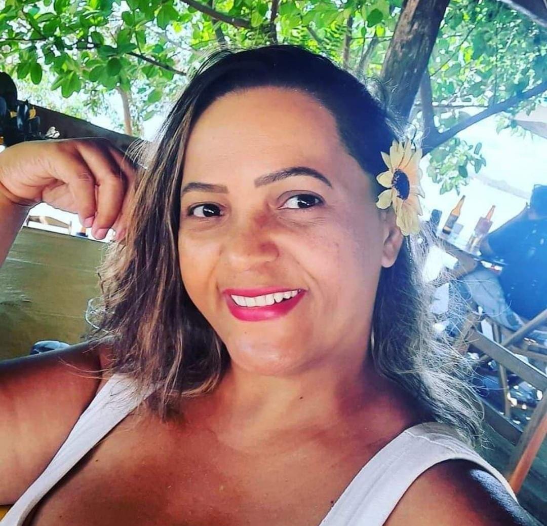 Foto de QUEZIANE MARTINS DA CRUZ